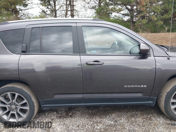 2017 Jeep Compass High Altitude with VIN 1C4NJDEB1HD139854, listed as a IAAI auction lot 41945939 with 79,229 mi miles. Bid and sale history available at carsss.com. Image 13.