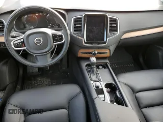 2022 Volvo XC90 Momentum with VIN YV4A221KXN1836374, listed as a Copart auction lot 73677533 with 7,766 mi miles and . Bid and sale history available at DreamBid. Image 8.