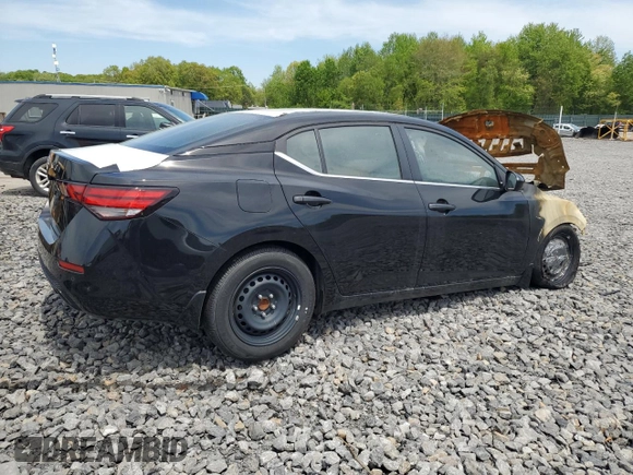 2025 Nissan Sentra S z VIN 3N1AB8BV2SY291828, wystawiony jako Copart lot #56495925 z przebiegiem Nie podano mil oraz Szkoda całkowita • Salvage title. Historia ofert i sprzedaży dostępna na DreamBid. Obrazek 3.