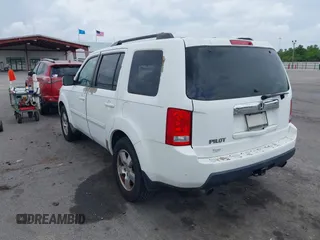 2011 Honda Pilot EX with VIN 5FNYF3H48BB029583, listed as a IAAI auction lot 42096963 with 263,545 mi miles and . Bid and sale history available at carsss.com. Image 3.
