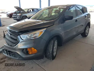 2017 Ford Escape S с VIN 1FMCU0F76HUC34939, выставлен на аукционе Copart как лот 55762995 с пробегом 173 213 миль миль и Списание • Salvage title. История ставок и продаж доступна на DreamBid. Изображение 1.