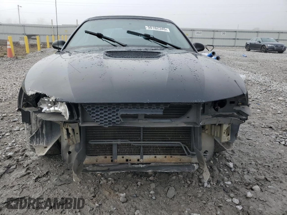 2001 Ford Mustang Deluxe with VIN 1FAFP444X1F212256, listed as a Copart auction lot 50162345 with 157,638 mi miles and Salvage Title. Bid and sale history available at carsss.com. Image 5.
