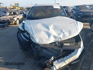 2024 Volkswagen Tiguan SE R-Line Black z VIN 3VVCB7AX3RM009461, wystawiony jako IAAI lot #41506931 z przebiegiem 19 642 mil mil oraz . Historia ofert i sprzedaży dostępna na DreamBid. Obrazek 6.