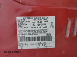 1998 Ford Ranger XL z VIN 1FTYR11U4WPB26006, wystawiony jako Copart lot #59239915 z przebiegiem 174 830 mil mil oraz Czysty tytuł • Clean title. Historia ofert i sprzedaży dostępna na DreamBid. Obrazek 12.