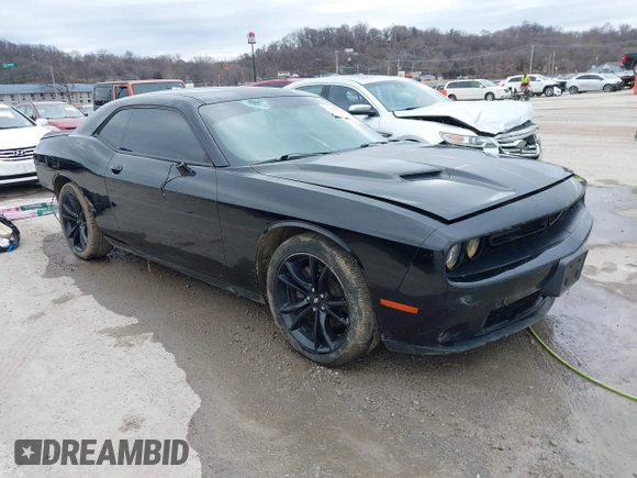 2017 Dodge Challenger SXT z VIN 2C3CDZAG5HH501706, wystawiony jako IAAI lot #41508621 z przebiegiem 93 658 mil mil oraz . Historia ofert i sprzedaży dostępna na DreamBid. Obrazek 1.