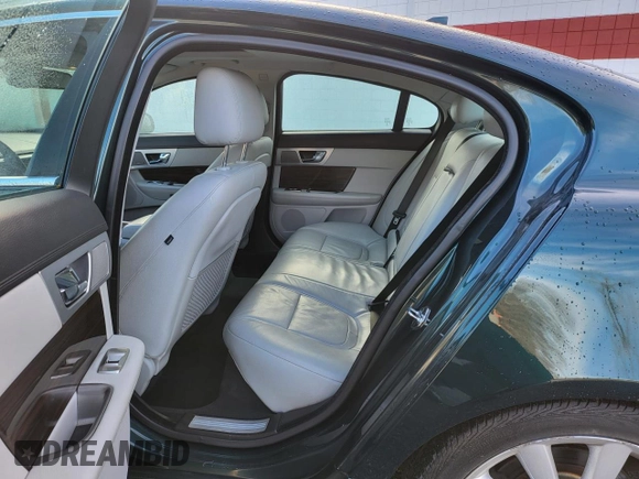 2013 Jaguar XF V6 SC with VIN SAJWJ0EF6D8S86708, listed as a Copart auction lot 87441624 with 95,164 mi miles and Clean Title. Bid and sale history available at carsss.com. Image 6.