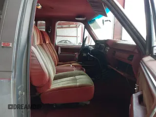 1986 Ford F-250 with VIN 1FTHX26L7GKB43411, listed as a IAAI auction lot 42258434 with 21,142 mi miles and . Bid and sale history available at DreamBid. Image 5.