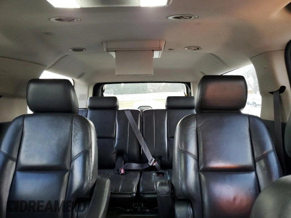 2011 Cadillac Escalade ESV Premium z VIN 1GYS4JEF3BR136731, wystawiony jako Copart lot #44778125 z przebiegiem 106 489 mil mil oraz Czysty tytuł • Clean title. Historia ofert i sprzedaży dostępna na DreamBid. Obrazek 10.