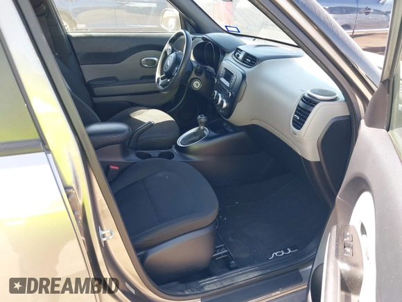 2014 Kia Soul with VIN KNDJN2A27E7049468, listed as a IAAI auction lot 42008888 with 112,788 mi miles. Bid and sale history available at carsss.com. Image 5.