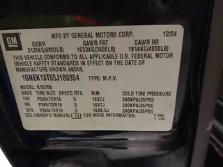 2005 Chevrolet Tahoe LS z VIN 1GNEK13T65J189354, wystawiony jako IAAI lot #42307925 z przebiegiem 166 521 mil mil oraz . Historia ofert i sprzedaży dostępna na DreamBid. Obrazek 9.
