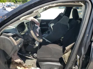2016 Jeep Cherokee Latitude z VIN 1C4PJMCS4GW182129, wystawiony jako Copart lot #54051535 z przebiegiem 130 252 mil mil oraz Szkoda całkowita • Salvage title. Historia ofert i sprzedaży dostępna na DreamBid. Obrazek 7.