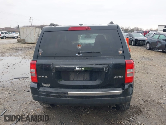 2014 Jeep Patriot Limited with VIN 1C4NJRCB7ED569805, listed as a IAAI auction lot 40854840 with 189,858 mi miles. Bid and sale history available at carsss.com. Image 16.