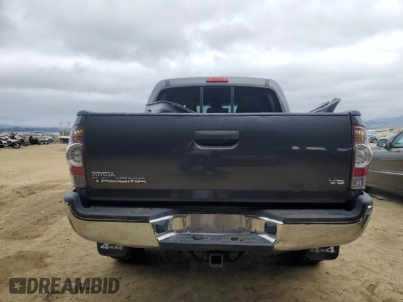 2013 Toyota Tacoma with VIN 3TMLU4EN5DM104791, listed as a Copart auction lot 43207965 with 121,427 mi miles and Salvage Title. Bid and sale history available at DreamBid. Image 6.