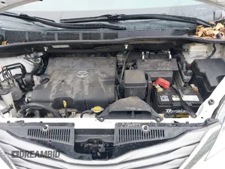 2014 Toyota Sienna XLE with VIN 5TDYK3DC2ES485846, listed as a IAAI auction lot 41693092 with 106,156 mi miles and . Bid and sale history available at DreamBid. Image 10.