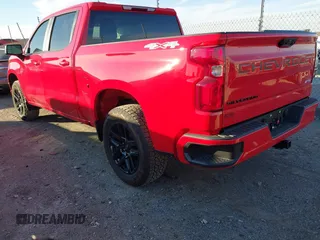 2023 Chevrolet Silverado 1500 RST with VIN 2GCUDEED7P1150782, listed as a IAAI auction lot 40980457 with 2,739 mi miles. Bid and sale history available at carsss.com. Image 3.