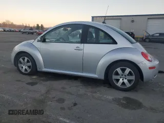 2006 Volkswagen New Beetle Coupe with VIN 3VWPG31C46M421646, listed as a Copart auction lot 83255624 with 91,884 mi miles and Clean Title. Bid and sale history available at carsss.com. Image 2.