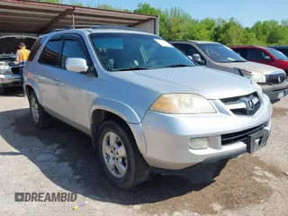 2005 Acura MDX with VIN 2HNYD18205H552503, listed as a IAAI auction lot 42004868 with 210,814 mi miles. Bid and sale history available at carsss.com. Image 1.