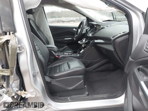 2014 Ford Escape Titanium with VIN 1FMCU9J94EUE51012, listed as a IAAI auction lot 41497105 with 153,031 mi miles. Bid and sale history available at carsss.com. Image 5.
