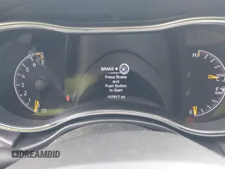 2019 Jeep Grand Cherokee Upland с VIN 1C4RJFAG3KC767765, выставлен на аукционе IAAI как лот 42513815 с пробегом 107 917 миль миль и . История ставок и продаж доступна на DreamBid. Изображение 7.
