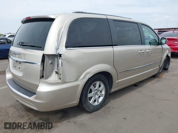 2012 Chrysler Town & Country Touring with VIN 2C4RC1BG8CR362649, listed as a IAAI auction lot 41929036 with 162,870 mi miles. Bid and sale history available at carsss.com. Image 4.