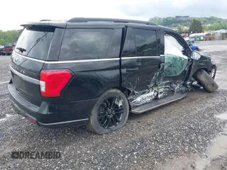 2022 Ford Expedition XLT z VIN 1FMJU1JT2NEA09523, wystawiony jako IAAI lot #42113474 z przebiegiem 52 622 mil mil oraz . Historia ofert i sprzedaży dostępna na DreamBid. Obrazek 4.