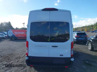 2024 Ford Transit Passenger XL with VIN 1FBAX2X83RKB05418, listed as a IAAI auction lot 40930608 with 2,344 mi miles and . Bid and sale history available at DreamBid. Image 16.