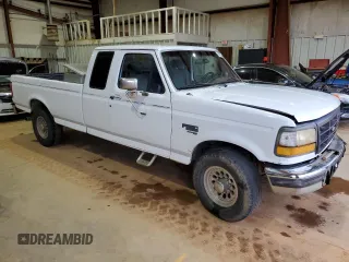 1997 Ford F-250 with VIN 1FTHX25F1VEC36996, listed as a Copart auction lot 45912135 with 344,882 mi miles and Clean title. Bid and sale history available at DreamBid. Image 4.