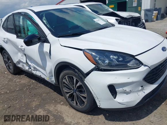 2022 Ford Escape SE with VIN 1FMCU0G69NUB93014, listed as a IAAI auction lot 42190747 with 133,828 mi miles and . Bid and sale history available at DreamBid. Image 6.