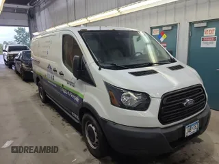 2016 Ford Transit Cargo z VIN 1FTYE1YM9GKB19505, wystawiony jako IAAI lot #42774251 z przebiegiem 252 184 mil mil oraz . Historia ofert i sprzedaży dostępna na DreamBid. Obrazek 33.