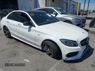2016 Mercedes-Benz C 450 AMG z VIN 55SWF6EB4GU115801, wystawiony jako IAAI lot #42019103 z przebiegiem 53 142 mil mil oraz . Historia ofert i sprzedaży dostępna na DreamBid. Obrazek 1.