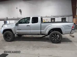 2009 Toyota Tacoma with VIN 5TEUU42N39Z608517, listed as a IAAI auction lot 42023414 with 162,133 mi miles. Bid and sale history available at carsss.com. Image 13.