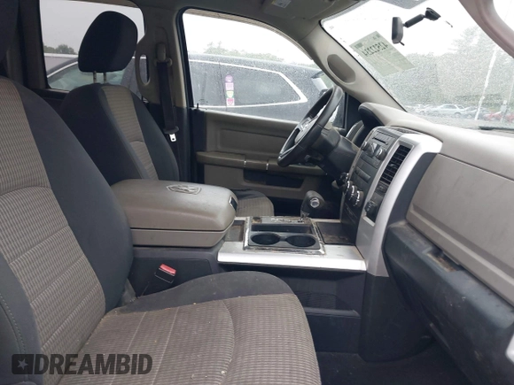 2010 Dodge 1500 SLT z VIN 1D7RV1GP2AS159888, wystawiony jako IAAI lot #42522234 z przebiegiem 218 774 mil mil oraz . Historia ofert i sprzedaży dostępna na DreamBid. Obrazek 5.