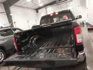 2019 Ram 1500 Big Horn с VIN 1C6SRFFT3KN625461, выставлен на аукционе IAAI как лот 42178932 с пробегом 45 749 миль миль и . История ставок и продаж доступна на DreamBid. Изображение 19.