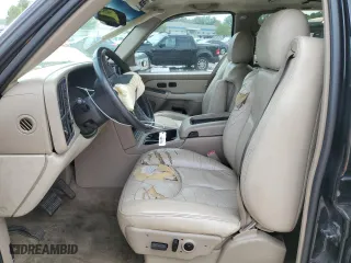 2003 Chevrolet Suburban Z71 with VIN 3GNFK16Z63G121011, listed as a Copart auction lot 61525384 with 255,113 mi miles and Non Repairable. Bid and sale history available at carsss.com. Image 7.