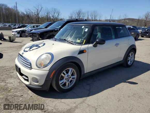 2011 MINI Hardtop with VIN WMWSU3C58BT096075, listed as a Copart auction lot 53826435 with 106,962 mi miles and Clean Title. Bid and sale history available at DreamBid. Image 1.