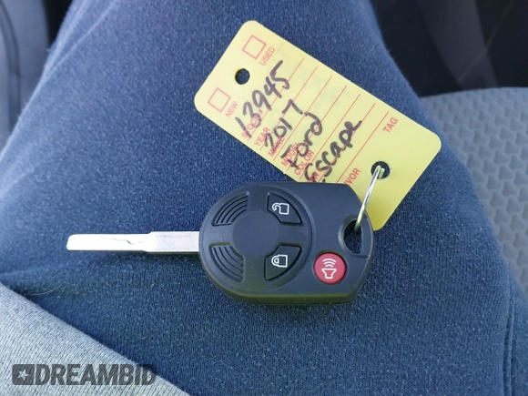 2017 Ford Escape SE z VIN 1FMCU0GD5HUB35744, wystawiony jako IAAI lot #41389972 z przebiegiem 171 623 mil mil oraz . Historia ofert i sprzedaży dostępna na DreamBid. Obrazek 11.