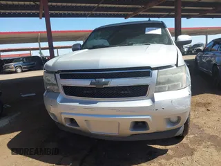 2013 Chevrolet Tahoe LS with VIN 1GNSCAE03DR179027, listed as a IAAI auction lot 42096434 with 205,143 mi miles and . Bid and sale history available at DreamBid. Image 6.
