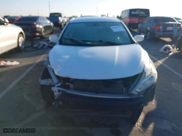 2016 Nissan Altima 2.5 SR with VIN 1N4AL3AP4GN390967, listed as a IAAI auction lot 38468751 with 88,731 mi miles. Bid and sale history available at carsss.com. Image 13.