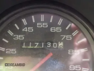1991 Isuzu Trooper z VIN JACCH58R6M8905869, wystawiony jako IAAI lot #42394651 z przebiegiem 117 130 mil mil oraz . Historia ofert i sprzedaży dostępna na DreamBid. Obrazek 15.