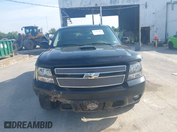 2007 Chevrolet Avalanche LTZ with VIN 3GNFK12367G164433, listed as a IAAI auction lot 42747301 with 163,980 mi miles and . Bid and sale history available at DreamBid. Image 12.