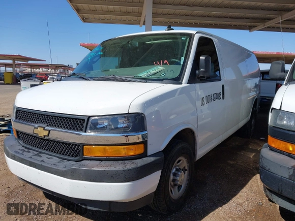 2020 Chevrolet Express Cargo Van with VIN 1GCWGBFP8L1120262, listed as a IAAI auction lot 42010679 with 114,589 mi miles. Bid and sale history available at carsss.com. Image 2.