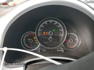 2018 Volkswagen Beetle S z VIN 3VW5DAAT3JM514865, wystawiony jako Copart lot #41675185 z przebiegiem Nie podano mil oraz Szkoda całkowita • Salvage title. Historia ofert i sprzedaży dostępna na DreamBid. Obrazek 9.