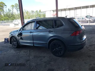 2022 Volkswagen Tiguan SE R-Line Black с VIN 3VVCB7AXXNM091425, выставлен на аукционе IAAI как лот 42515543 с пробегом 40 771 миль миль и . История ставок и продаж доступна на DreamBid. Изображение 14.