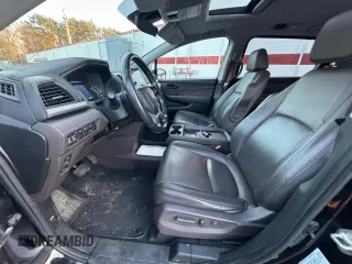 2019 Honda Odyssey EX-L z VIN 5FNRL6H78KB125979, wystawiony jako Copart lot #87329574 z przebiegiem 198 421 mil mil oraz Czysty tytuł • Clean title. Historia ofert i sprzedaży dostępna na DreamBid. Obrazek 5.