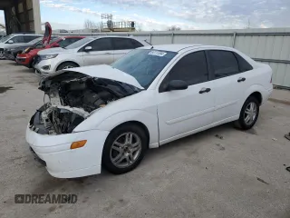 2003 Ford Focus SE with VIN 1FAFP34P93W246292, listed as a Copart auction lot 84111594 with Not Provided miles and Salvage Title. Bid and sale history available at carsss.com. Image 1.