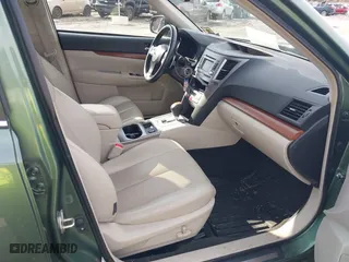2014 Subaru Outback 2.5i Limited with VIN 4S4BRBLC6E3315967, listed as a IAAI auction lot 41833612 with 93,046 mi miles. Bid and sale history available at carsss.com. Image 5.