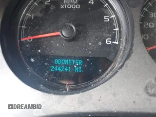 2009 Chevrolet Avalanche z VIN 3GNFK32YX9G201915, wystawiony jako IAAI lot #42470876 z przebiegiem 244 241 mil mil oraz . Historia ofert i sprzedaży dostępna na DreamBid. Obrazek 15.