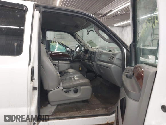 2004 Ford F-250 XL with VIN 1FTNX21P34EA56743, listed as a IAAI auction lot 42597499 with 249,674 mi miles and . Bid and sale history available at DreamBid. Image 5.