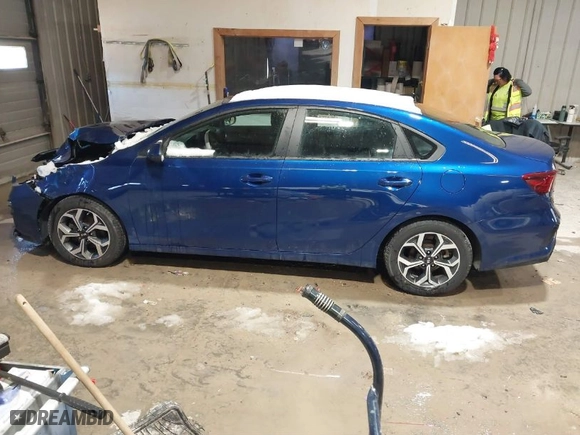 2020 Kia Forte LXS with VIN 3KPF24AD6LE242204, listed as a IAAI auction lot 41840452 with NaN miles. Bid and sale history available at carsss.com. Image 14.
