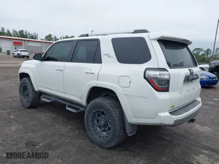 2017 Toyota 4Runner SR5 with VIN JTEBU5JR2H5409960, listed as a IAAI auction lot 41406747 with 100,750 mi miles. Bid and sale history available at carsss.com. Image 3.